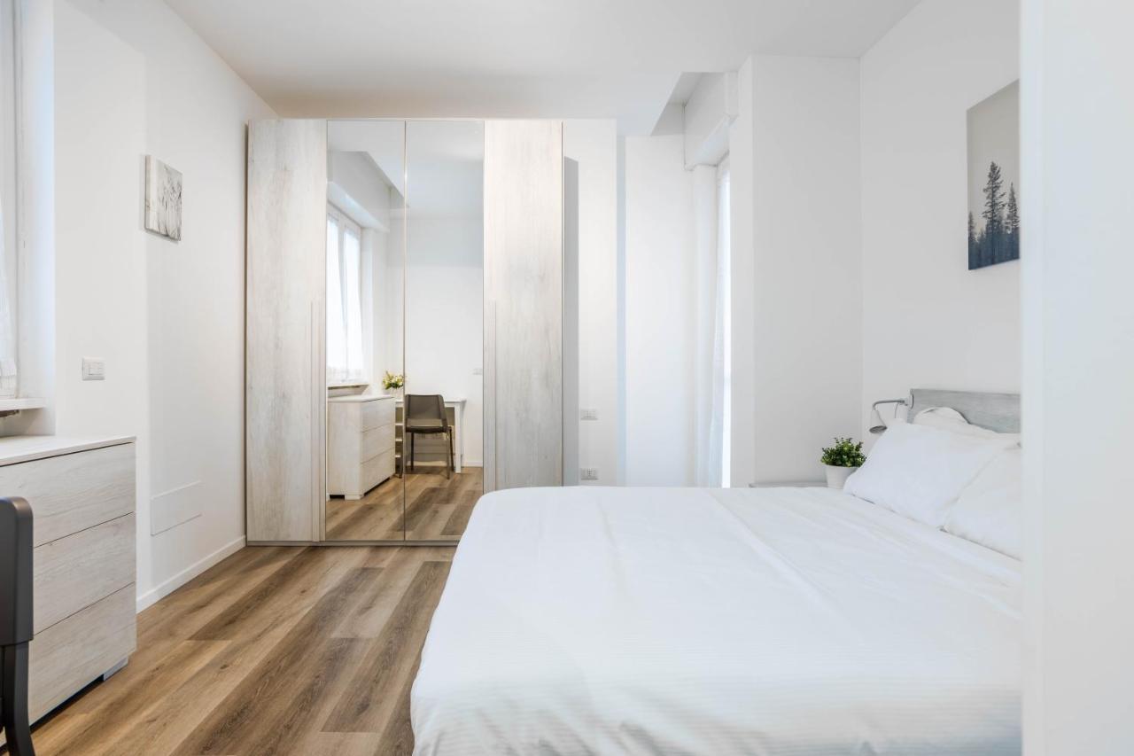 2 Bedrooms Apt With Terrace - Nolo Area Via Varanini Milan Bagian luar foto