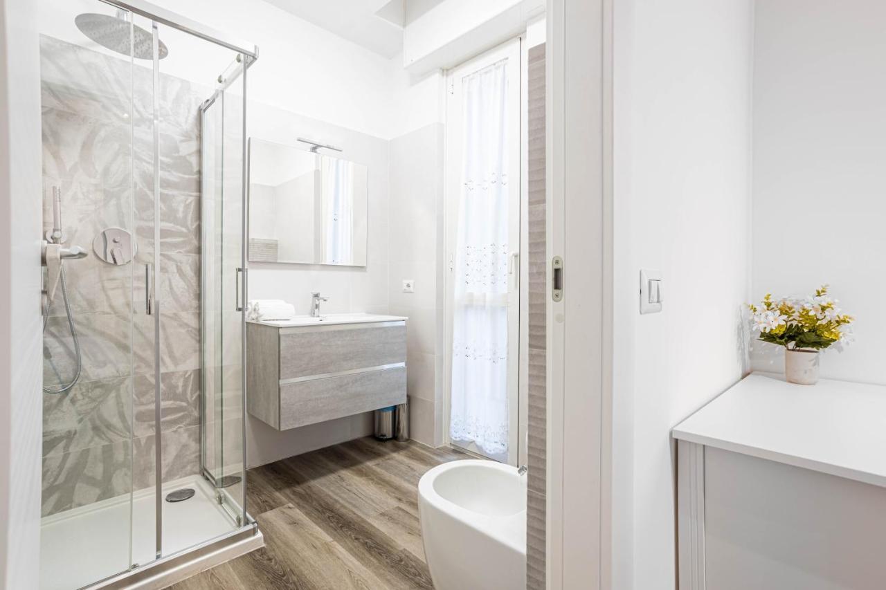 2 Bedrooms Apt With Terrace - Nolo Area Via Varanini Milan Bagian luar foto